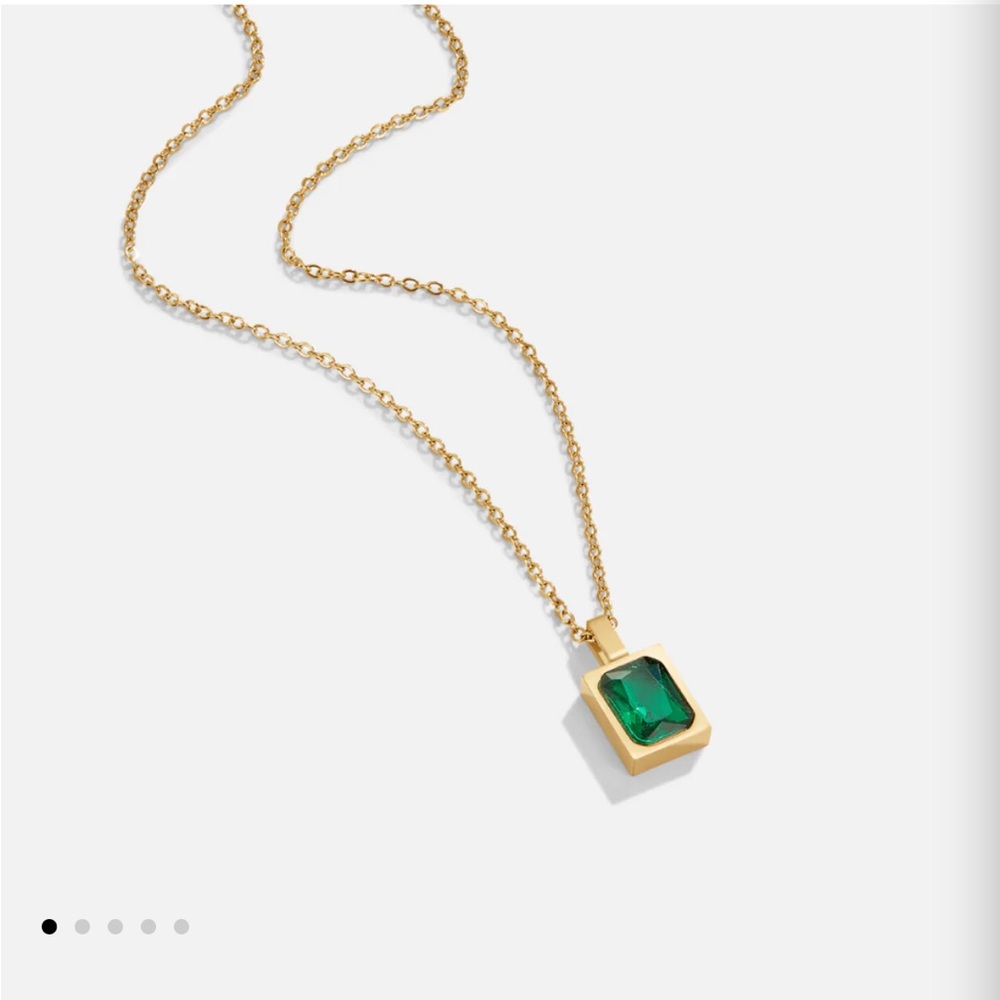 NWOT Mystic Green Crystal Necklace from Beautiful Earth
